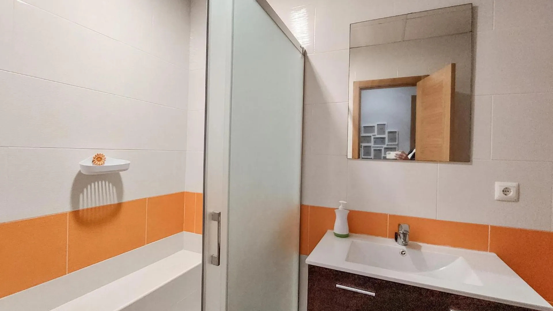 4 Bedroom Awesome Apartment In Chipiona